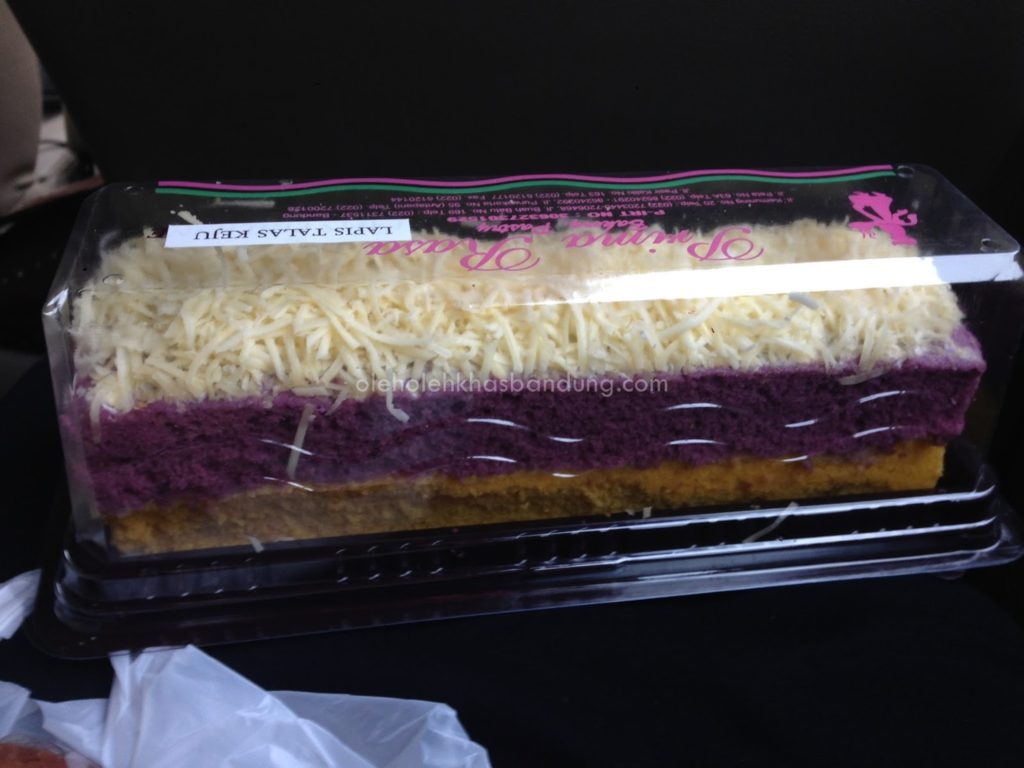 Lapis Talas Keju Prima Rasa Bandung Oleh Oleh Khas Bandung Online
